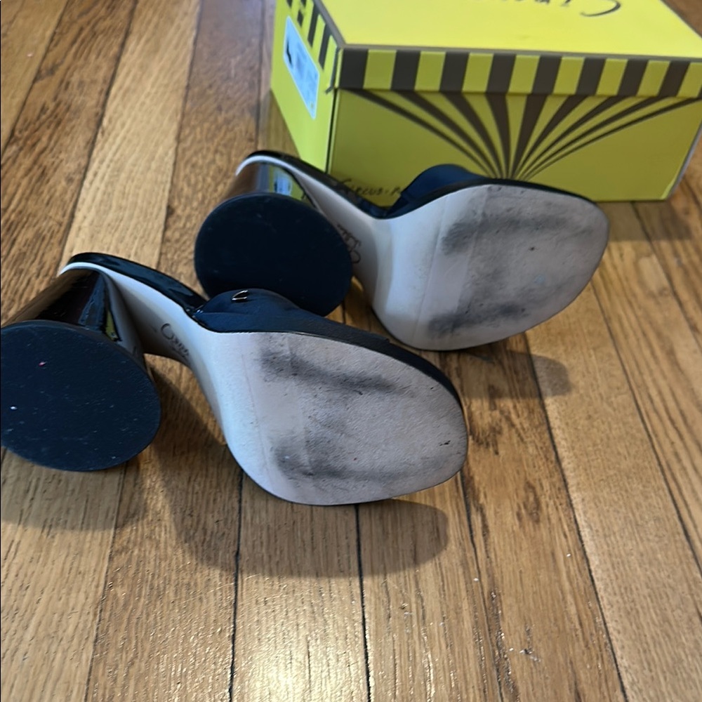 90s Inspired Circus by Sam Edelman Black Heels Elegant Style - Picture 5 of 7